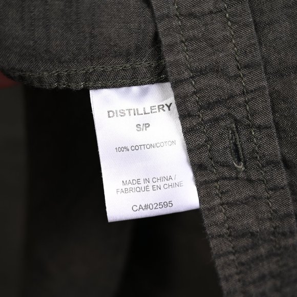 Men's Cotton Long Sleeve Button Down Shirt in Dark Moss Green - Picture 5 of 5